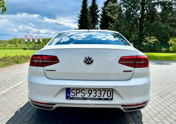 Volkswagen Passat cena 115000 przebieg: 195717, rok produkcji 2019 z Pszczyna małe 562